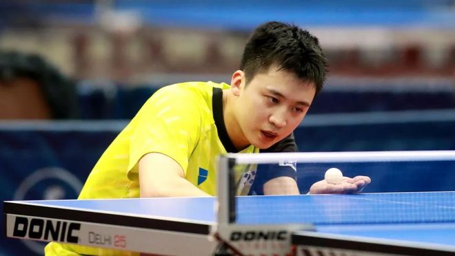 足球蓬勃发 足球蓬勃发