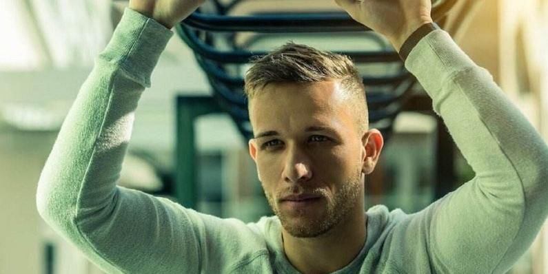 车背后的技 车背后的技